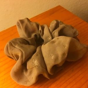 Jumbo Grey Scrunchie